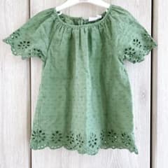GAP KIDS【120】刺繍入りグリーンチュニック 綿100% Tシャツのサムネイル