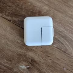 純正品　Apple 10W USB Power Adapterのサムネイル