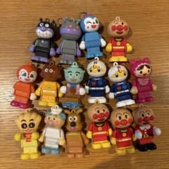 アンパンマン フィギュア キーホルダー 17体セットのサムネイル