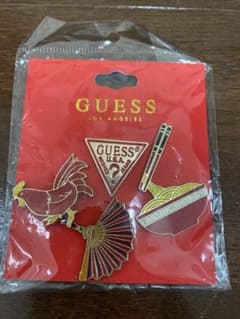 GUESS ピンバッチのサムネイル