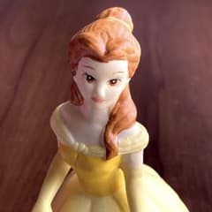 美女と野獣 ベル 磁器フィギュア 花立 花瓶 美女と野獣 ベル 磁器フィギュア 花立 花瓶 - メルカリ