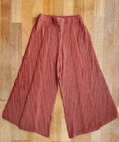 PLEATS PLEASE Thicker bottoms タックワイドパンツのサムネイル