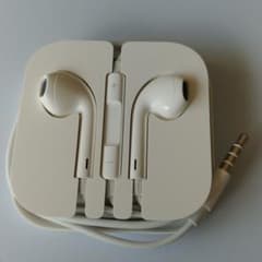iPhone　純正イヤフォンのサムネイル
