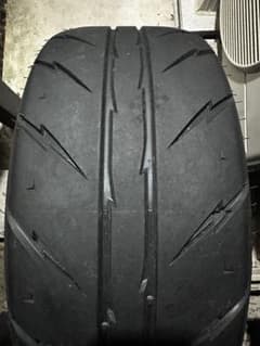 バリ溝 ほぼ新品 シバタイヤ R23 245/35r18 tw300 25年製造 4本 ほぼ新品 シバタイヤ R23 245 35 r18 tw300 25年製造 - メルカリ