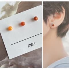 まち針ピアス　ミニピアス　ハンドメイド　オレンジ　赤系ラメ　レッドブラウンのサムネイル