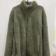 UNIQLO フリースジャケット カーキ色Lのサムネイル