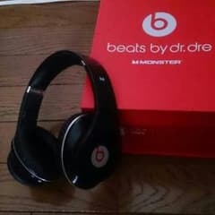 beatsのヘッドホンですのサムネイル