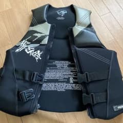 ライフジャケットのサムネイル