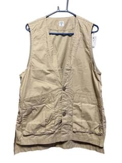 新品未使用★D.M.G. ベージュ ベストのサムネイル