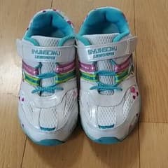 ズカイユ様専用　瞬足　女の子19.0センチEEのサムネイル