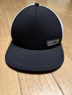 patagonia ダックビル　トラッカーハット　ブラック　cap