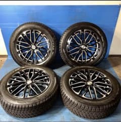 和利様専用　スタッドレスタイヤ　225/60/r18のサムネイル