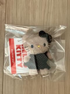 Me%【HELLO KITTY】トイキーホルダー5 水着　ドット　日焼け　キティのサムネイル