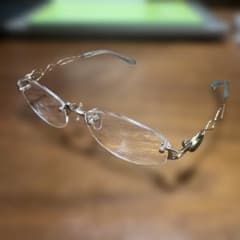 Victoria Venus リムレスメガネのサムネイル