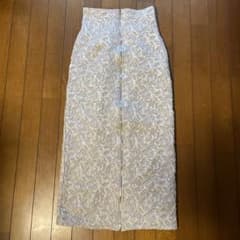 シルバー 花柄刺繍 タイトロングスカートのサムネイル