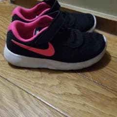 NIKE スニーカーのサムネイル
