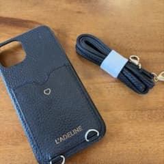 L'ADELINE 가죽 iPhone 케이스 숄더 스트랩 iPhone13