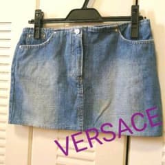 訳あり★激安★VERSACE JEANS COUTURE★うす色デニム ミニスカのサムネイル