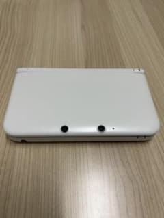 8*4様 ニンテンドー3DS LL ホワイト 初期化済みのサムネイル