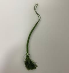 帯飾り 根付 抹茶色 組紐 タッセルのサムネイル