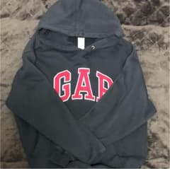 【大特価】GAP パーカー 黒/赤のサムネイル