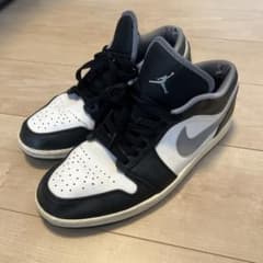 ナイキ エアジョーダン1 ロー ホワイト ブラック ミスティック グリーンのサムネイル