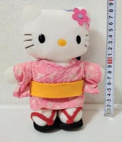 ハローキティ ぬいぐるみ 浴衣 祭り うちわ付き - メルカリ