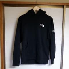 ノースフェイス　スクエアロゴ　フーディーのサムネイル
