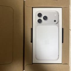 新品未使用】iPhone17ProMax 256GB シルバー SIMフリー - メルカリ