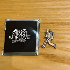 SHINee WORLD VIII ランダムピンバッジ ONEWのサムネイル