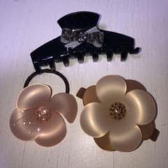 ローランオリビエのカメリアバレッタとポニーとおリボンクリップのサムネイル