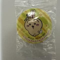 ちいかわ　缶バッジ　くら寿司