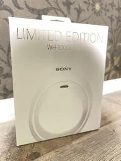 SONY WH-1000XM4 WM サイレントホワイト ワイヤレスヘッドホンのサムネイル