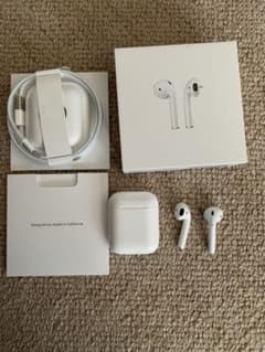 第二世代　Apple AirPodsのサムネイル