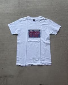 希少） old stussy Tシャツy2kセンターロゴ デザイン 短丈 - メルカリ