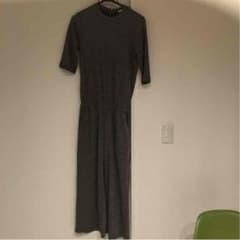 GU グレー オールインワンのサムネイル
