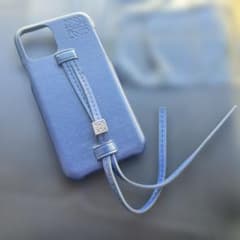 LOEWE ロエベ iPhone11ケース ブルー ストラップ付き