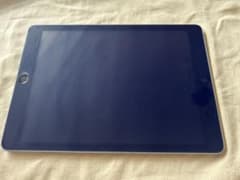 美品 iPad 第6世代 Wi-Fi本体32GBのサムネイル