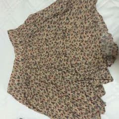 花柄スカートのサムネイル