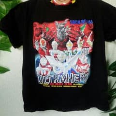 １１０＊ウルトラマンＴシャツのサムネイル