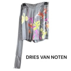 アーカイブDRIES VAN NOTEN シルク100% 花柄ショートパンツ アーカイブDRIES VAN NOTEN シルク100% 花柄ショートパンツ - メルカリ