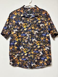 FOREVER 21 花柄 半袖シャツ Mサイズのサムネイル