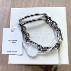 【tk kucさん専用】新品 Maison Margiela ブレスレットのサムネイル