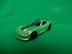 ミニカー　Hot Wheels '13 SRT バイパー