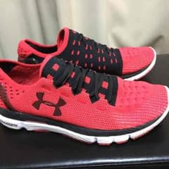 UNDER ARMOUR スリングショットのサムネイル