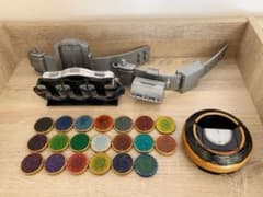 仮面ライダー　オーズ　ドライバー　⭐︎コアメダル20枚⭐︎　まとめ売りのサムネイル