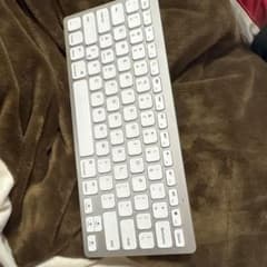 Anker ワイヤレスキーボード ホワイトのサムネイル