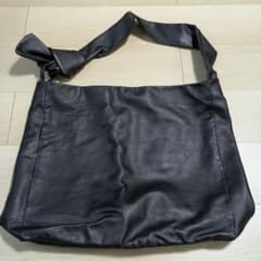 MAISON SPECIAL バッグ　レザーショルダーバッグのサムネイル