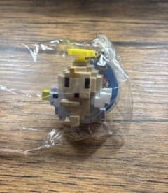 たまごっちドットフィギュアチャーム くりてんのサムネイル