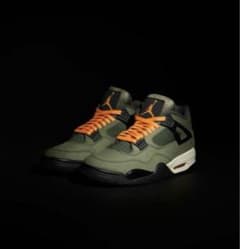 UNDEFEATED Air Jordan 4 Retro 28.5cmのサムネイル